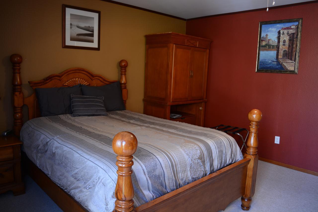 A Hyde Away Inn B&B Tok Eksteriør bilde