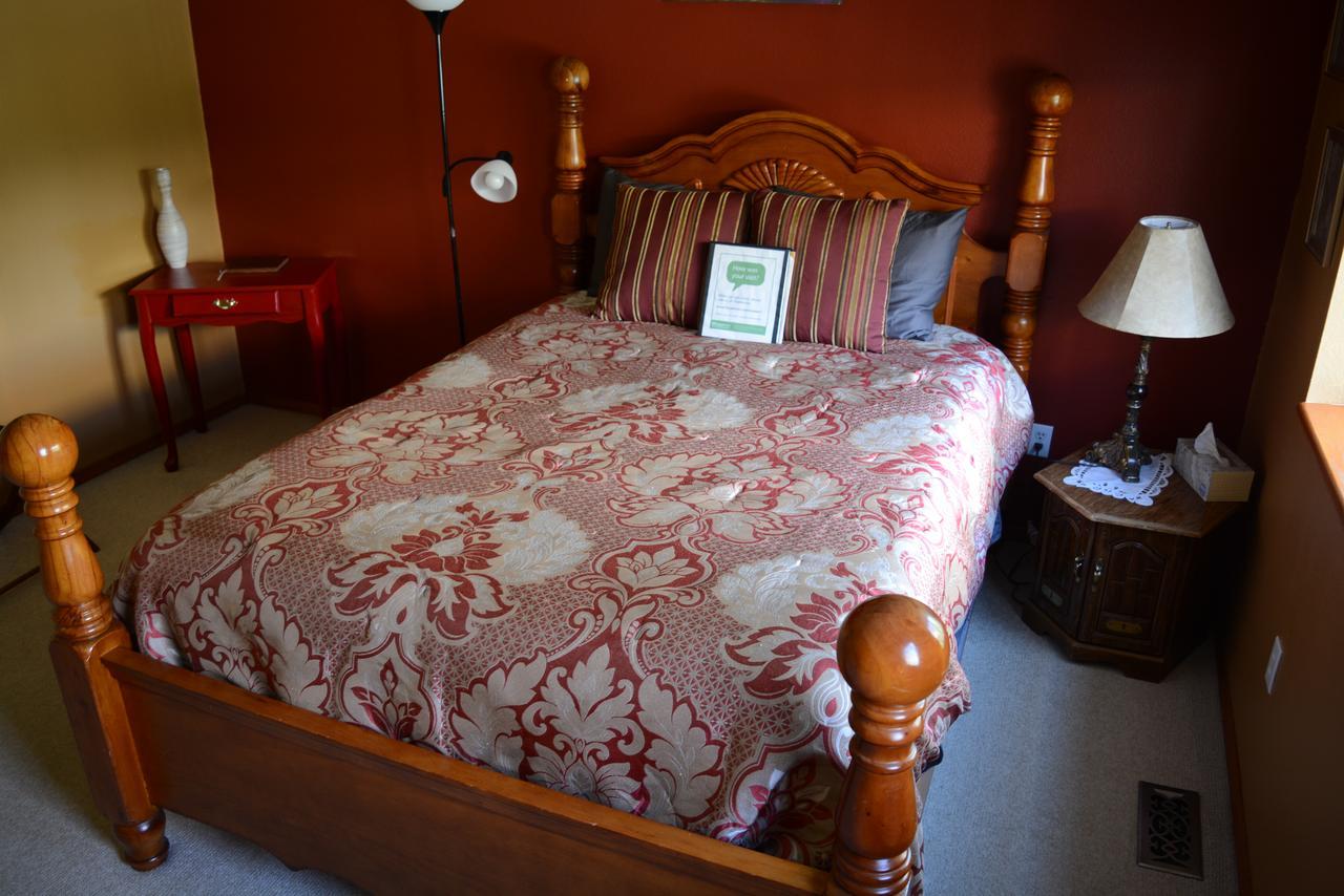 A Hyde Away Inn B&B Tok Eksteriør bilde
