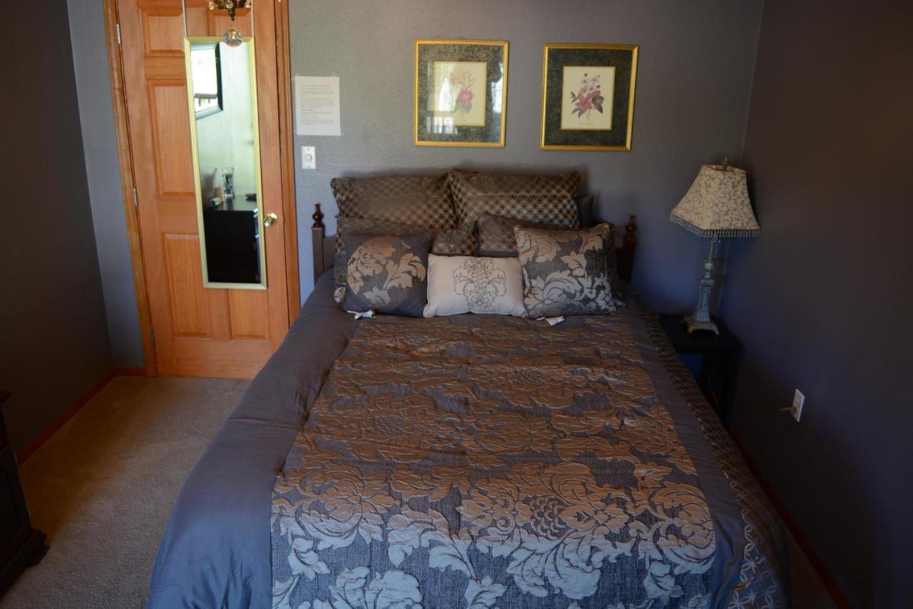 A Hyde Away Inn B&B Tok Eksteriør bilde