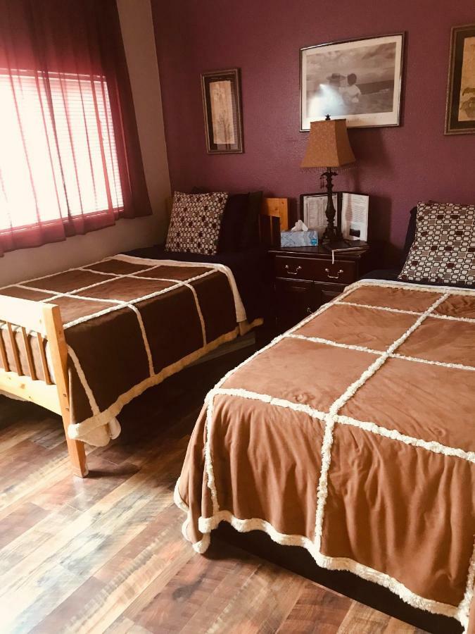A Hyde Away Inn B&B Tok Eksteriør bilde